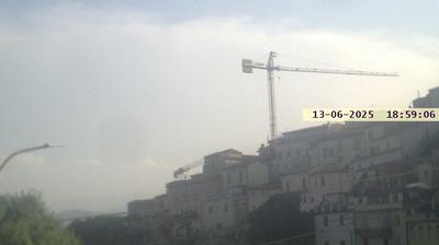 immagine della webcam nei dintorni di Castiglione Messer Raimondo: webcam Ofena