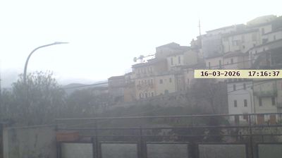 immagine della webcam nei dintorni di Colledara: webcam Ofena