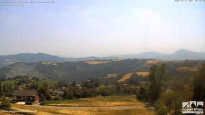 immagine della webcam nei dintorni di Langhirano: webcam Parco Matildico