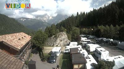 immagine della webcam nei dintorni di Canale d'Agordo: webcam Caviola