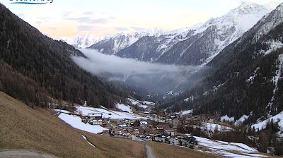 immagine della webcam nei dintorni di Lutago: webcam Selva dei Molini