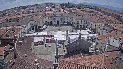immagine della webcam nei dintorni di Baldissero Torinese: webcam Venaria Reale