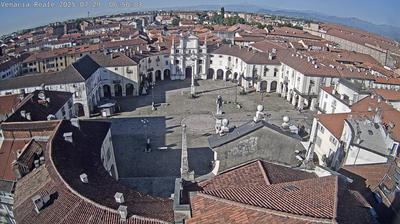 immagine della webcam nei dintorni di Castagneto Po: webcam Venaria Reale