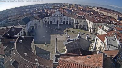 immagine della webcam nei dintorni di Cafasse: webcam Venaria Reale