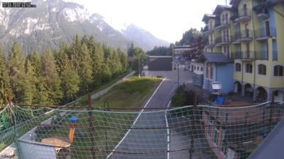Preview delle webcam di Dimaro Folgarida: Folgarida - Hotel Negritella