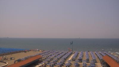 immagine della webcam nei dintorni di Marinella: webcam Marina Di Carrara