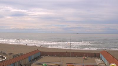 immagine della webcam nei dintorni di Forte dei Marmi: webcam Marina Di Carrara