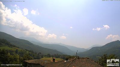 immagine della webcam nei dintorni di Tizzano Val Parma: webcam Pratizzano
