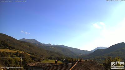 immagine della webcam nei dintorni di Capanne di Sillano: webcam Pratizzano