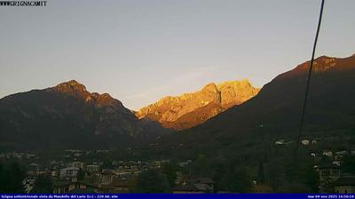 immagine della webcam nei dintorni di Bellano: webcam Mandello del Lario