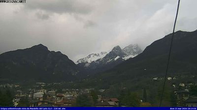 immagine della webcam nei dintorni di Piani di Bobbio: webcam Mandello del Lario