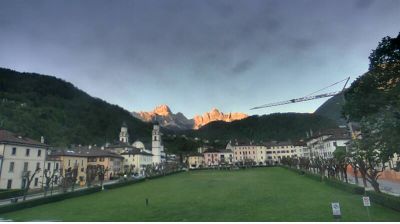 immagine della webcam nei dintorni di Masare': webcam Agordo