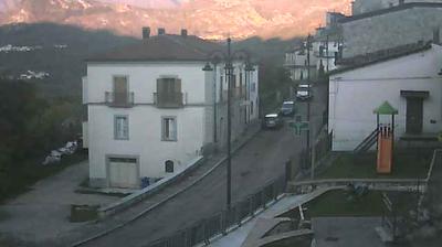 immagine della webcam nei dintorni di Scontrone: webcam Acquaviva d'Isernia