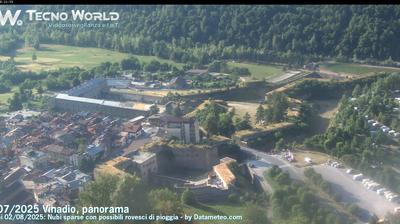 immagine della webcam nei dintorni di Sant'Anna di Vinadio: webcam Bagni di Vinadio