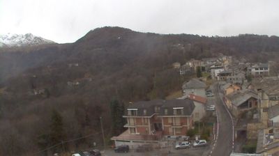 immagine della webcam nei dintorni di Brosso: webcam Castelnuovo Nigra