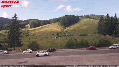 immagine della webcam nei dintorni di Civitella Roveto: webcam Monte Livata