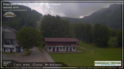immagine della webcam nei dintorni di Tizzano Val Parma: webcam Pratospilla
