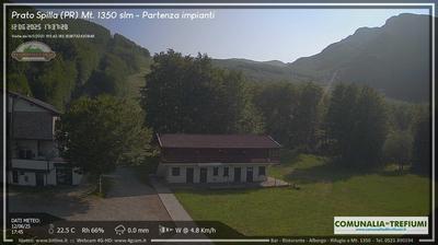 immagine della webcam nei dintorni di Tizzano Val Parma: webcam Pratospilla