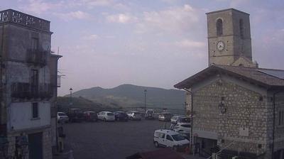 immagine della webcam nei dintorni di Roio del Sangro: webcam Civitaluparella