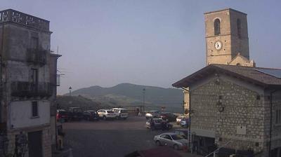immagine della webcam nei dintorni di Schiavi di Abruzzo: webcam Civitaluparella