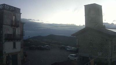 immagine della webcam nei dintorni di Roio del Sangro: webcam Civitaluparella