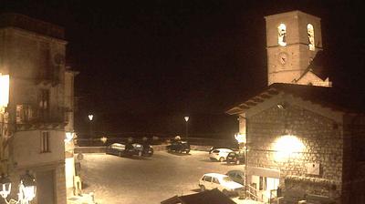 immagine della webcam nei dintorni di Roio del Sangro: webcam Civitaluparella