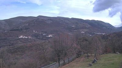 immagine della webcam nei dintorni di Sant'Eusanio Forconese: webcam Lucoli
