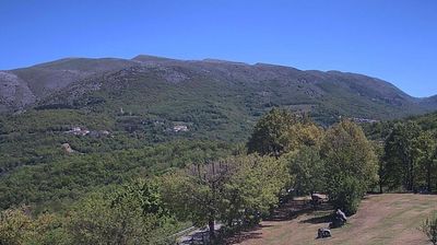 immagine della webcam nei dintorni di Borgorose: webcam Lucoli
