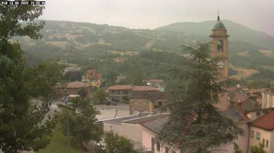 immagine della webcam nei dintorni di Passo del Penice: webcam Morfasso
