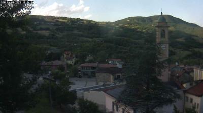 immagine della webcam nei dintorni di Passo del Penice: webcam Morfasso