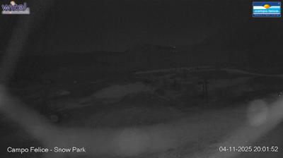 immagine della webcam nei dintorni di Campo Imperatore: webcam Rocca di Cambio