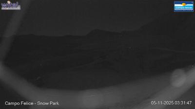 immagine della webcam nei dintorni di Gagliano Aterno: webcam Rocca di Cambio