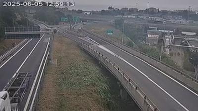 immagine della webcam nei dintorni di Finale Marina: webcam Valleggia