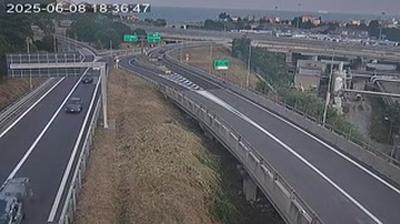 immagine della webcam nei dintorni di Savona: webcam Valleggia