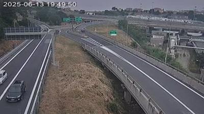 immagine della webcam nei dintorni di Altare: webcam Valleggia