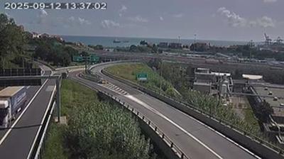 immagine della webcam nei dintorni di Cogoleto: webcam Valleggia