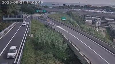 immagine della webcam nei dintorni di Bergeggi: webcam Valleggia