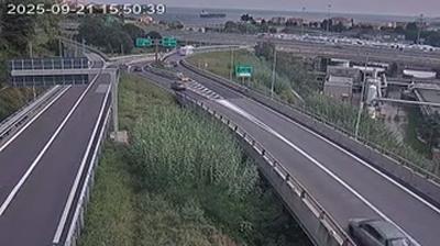 immagine della webcam nei dintorni di Savona: webcam Valleggia