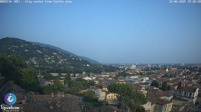 immagine della webcam nei dintorni di Passirano: webcam Brescia
