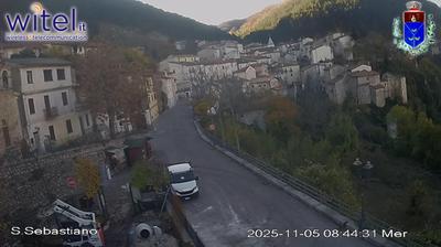 immagine della webcam nei dintorni di Cansano: webcam Bisegna