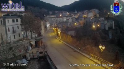 immagine della webcam nei dintorni di Civitella Roveto: webcam Bisegna