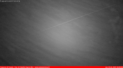 immagine della webcam nei dintorni di Brallo di Pregola: webcam Carrega Ligure