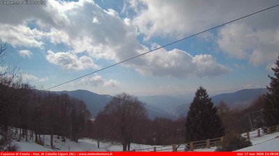 immagine della webcam nei dintorni di Brallo di Pregola: webcam Carrega Ligure