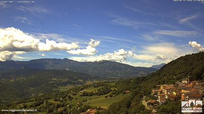 immagine della webcam nei dintorni di Busana: webcam Toano