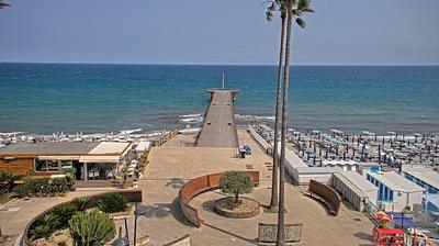 immagine della webcam nei dintorni di Marina Di Andora: webcam Ceriale