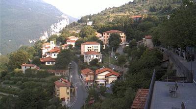 immagine della webcam nei dintorni di Castel Vittorio: webcam Triora