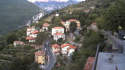 immagine della webcam nei dintorni di Castel Vittorio: webcam Triora