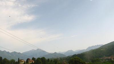 immagine della webcam nei dintorni di Suello: webcam Sirtori