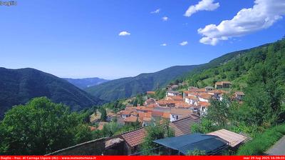 immagine della webcam nei dintorni di Brallo di Pregola: webcam Carrega Ligure