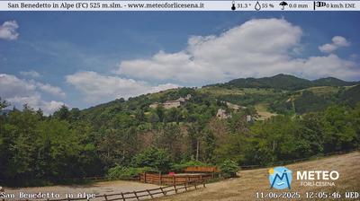 immagine della webcam nei dintorni di Passo della Consuma: webcam San Benedetto in Alpe